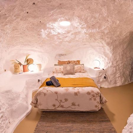White Cliffs Accommodation -Daybreak Dugout - Unique Cave House Exterior foto