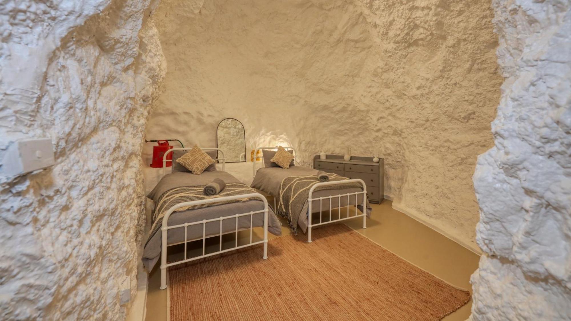 White Cliffs Accommodation -Daybreak Dugout - Unique Cave House Exterior foto